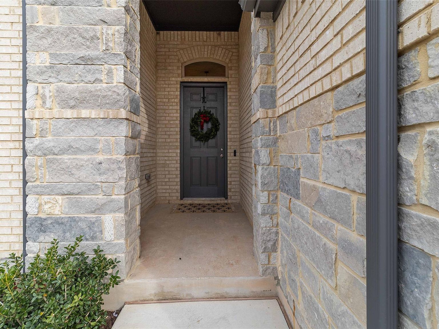 116 Acacia Pass Bastrop, TX 78602 - Thumbnail 4