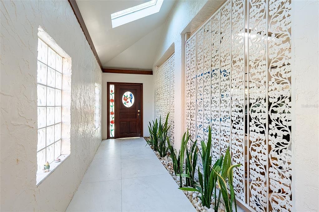 3302 W Caracas St Tampa, FL 33614 - Thumbnail 4