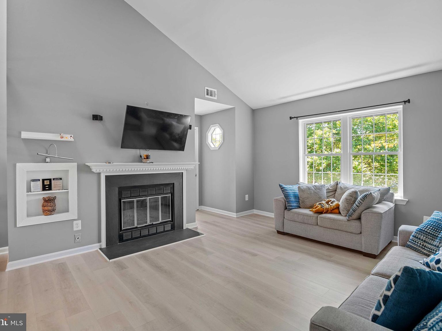 6911 Sandra Marie Cir UNIT 6911B Alexandria, VA 22310 - Thumbnail 4