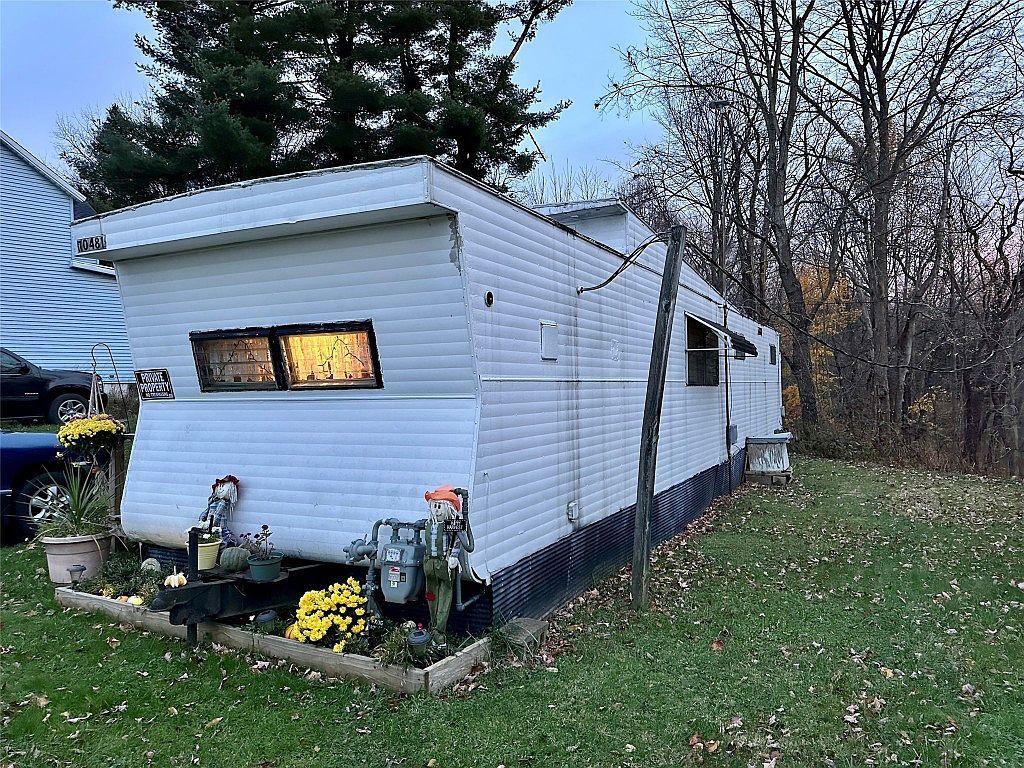 10481-10493 Linndale Ave Cranesville, PA 16410 - Thumbnail 4