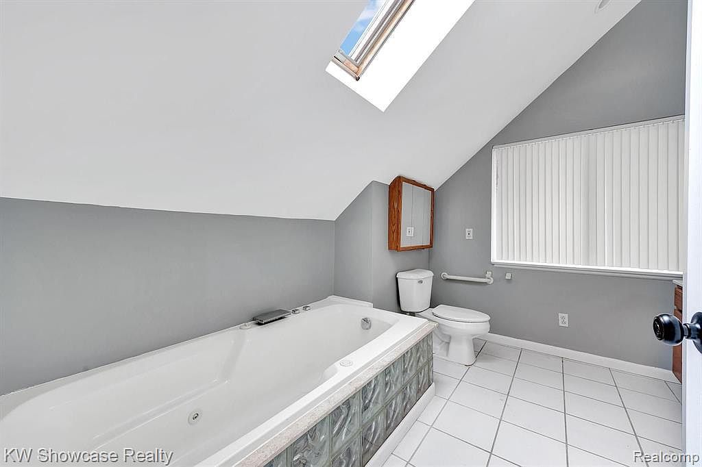 4390 Cass Elizabeth Rd Waterford, MI 48328 - Thumbnail 4