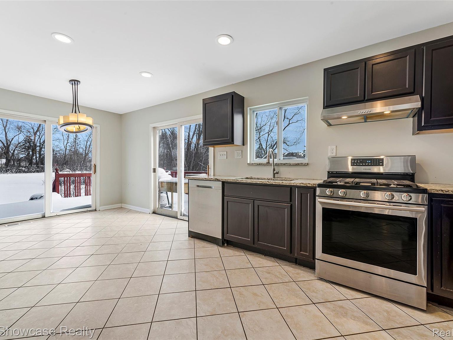 29230 Greening St Farmington Hills, MI 48334 - Thumbnail 4