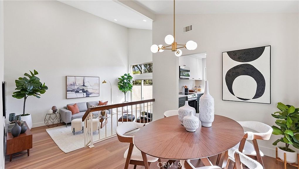 8 Evening Breeze Irvine, CA 92603 - Thumbnail 4