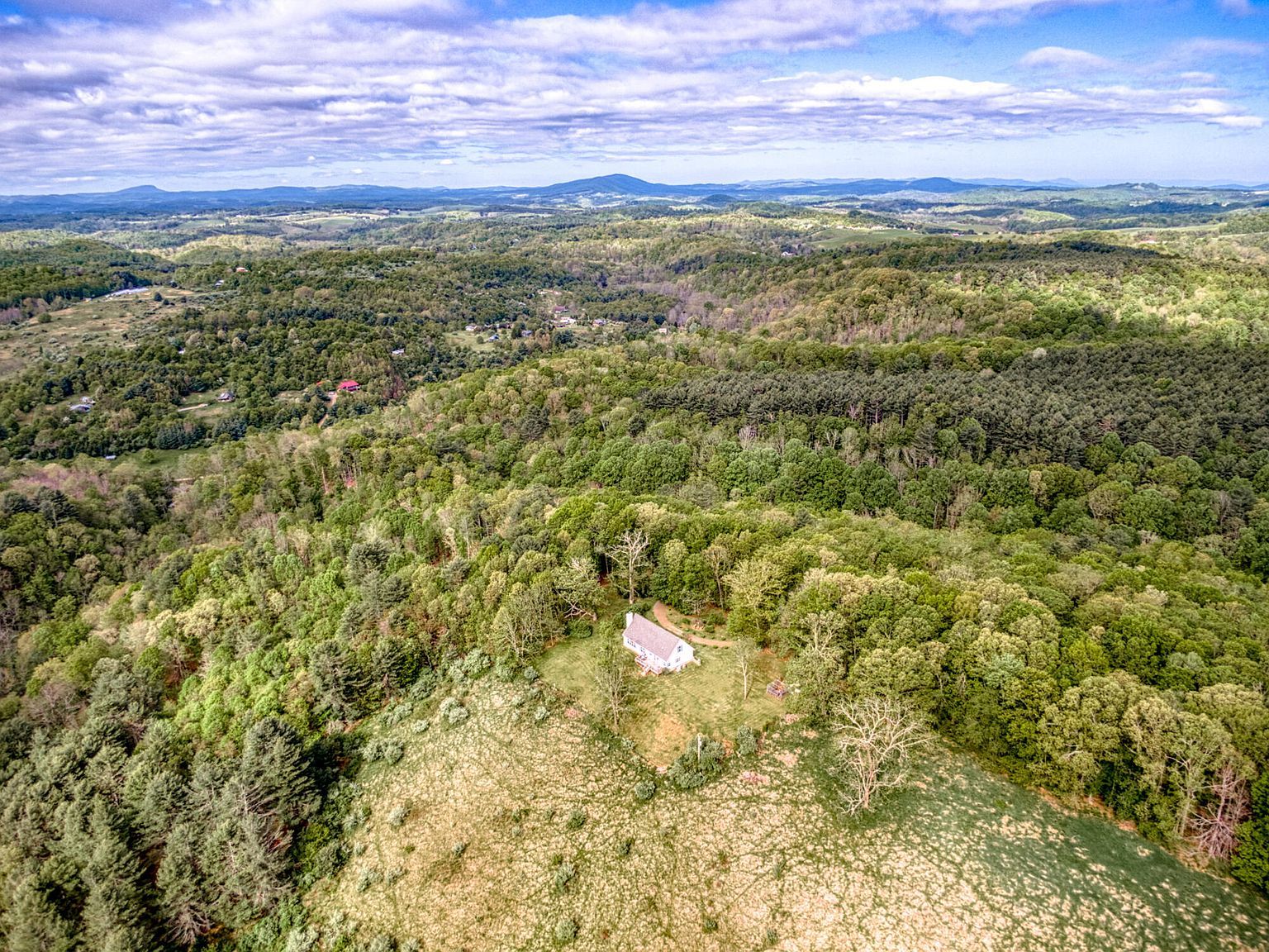 626 Ivy Dr NE Floyd, VA 24091 - Thumbnail 4