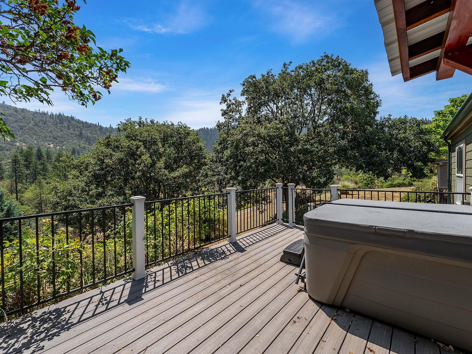 17013 Williams Hwy Williams, OR 97544 - Thumbnail 4