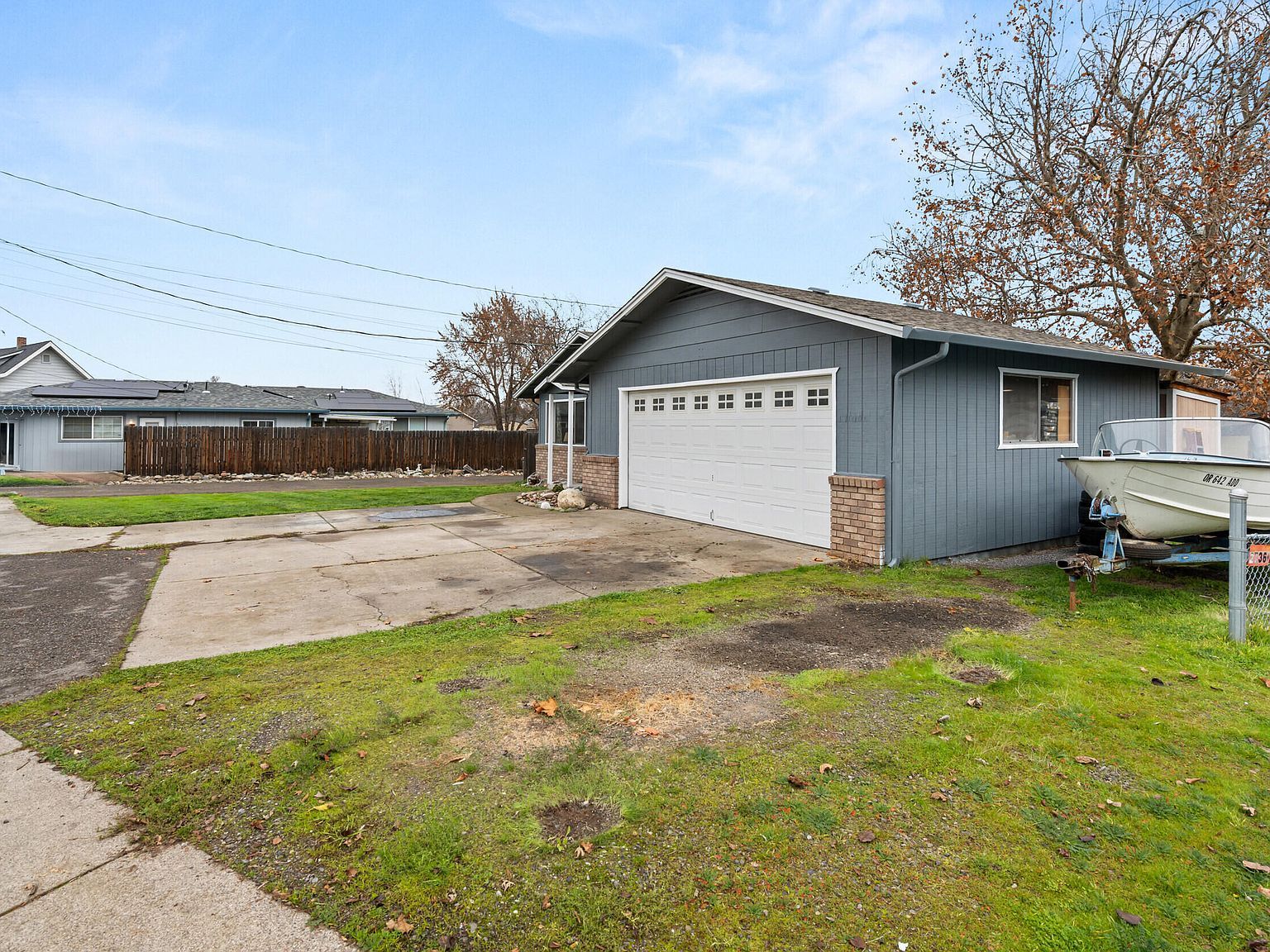 2744 Merriman Rd Medford, OR 97501 - Thumbnail 4