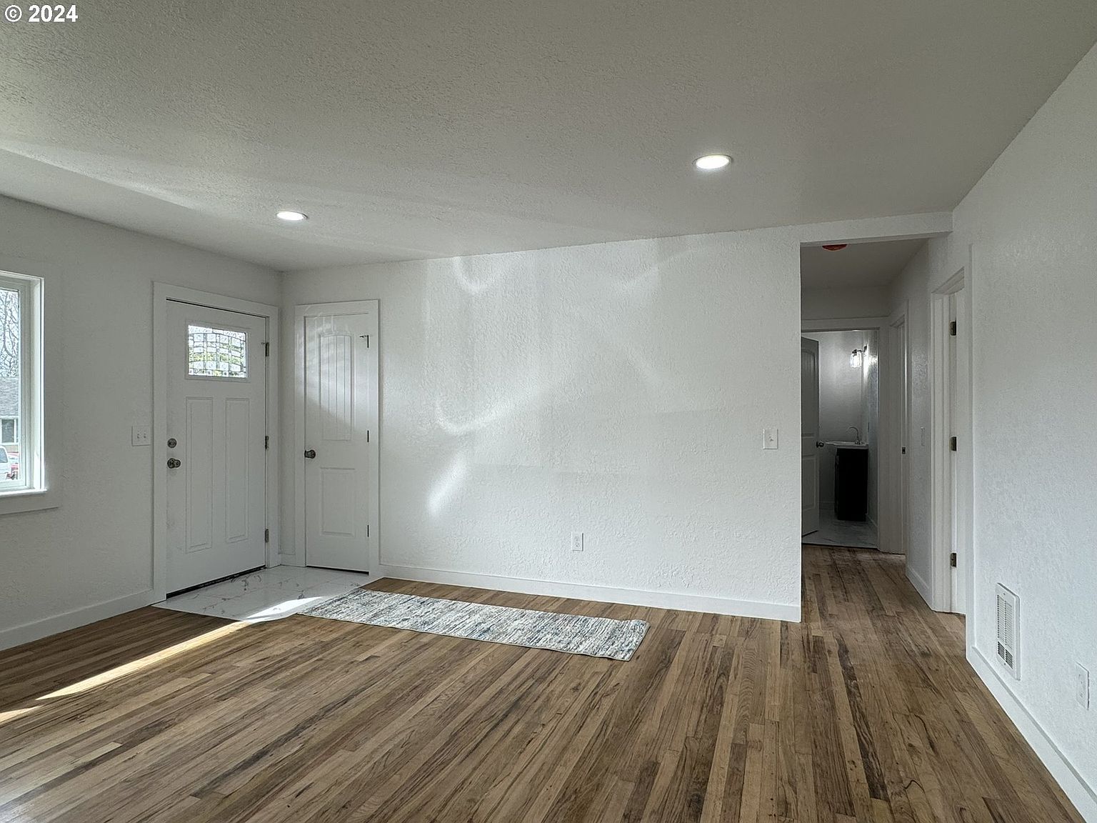 2023 Johnson St North Bend, OR 97459 - Thumbnail 4