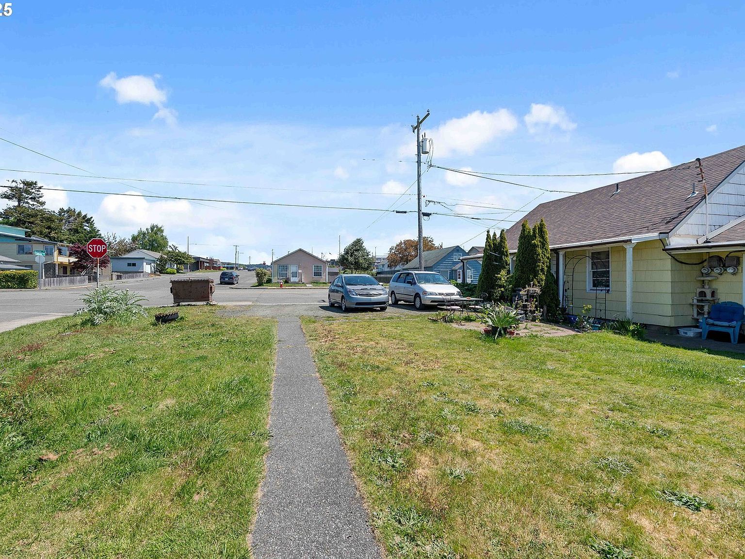 1902 Monroe St North Bend, OR 97459 - Thumbnail 4