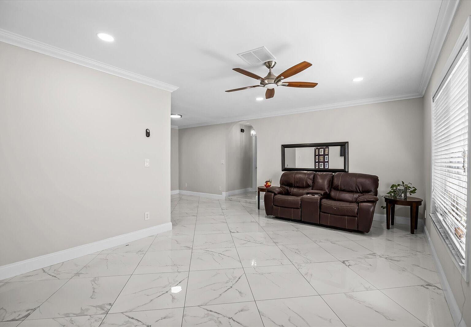 403 NE Oleander Ave Fort Pierce, FL 34950 - Thumbnail 4