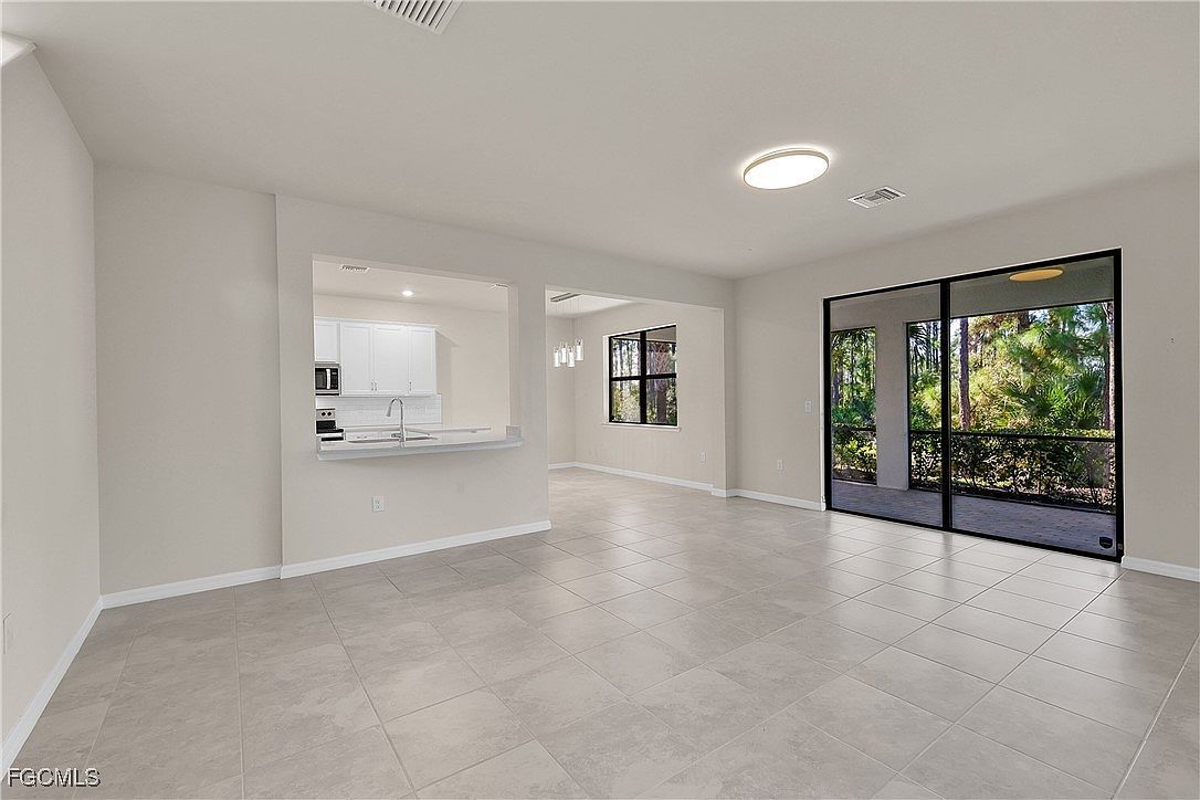 4085 Spotted Eagle Way Fort Myers, FL 33966 - Thumbnail 4