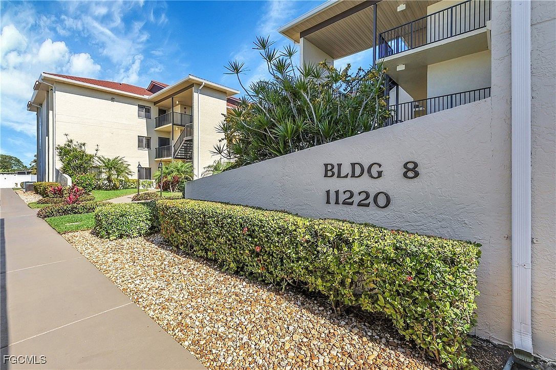 11220 Caravel Cir APT 202 Fort Myers, FL 33908 - Thumbnail 4