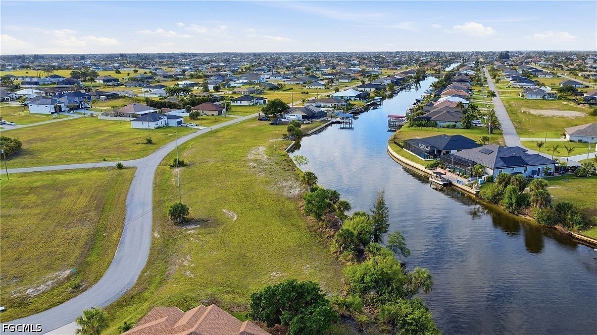 1846 NW 37th Pl Cape Coral, FL 33993 - Thumbnail 4