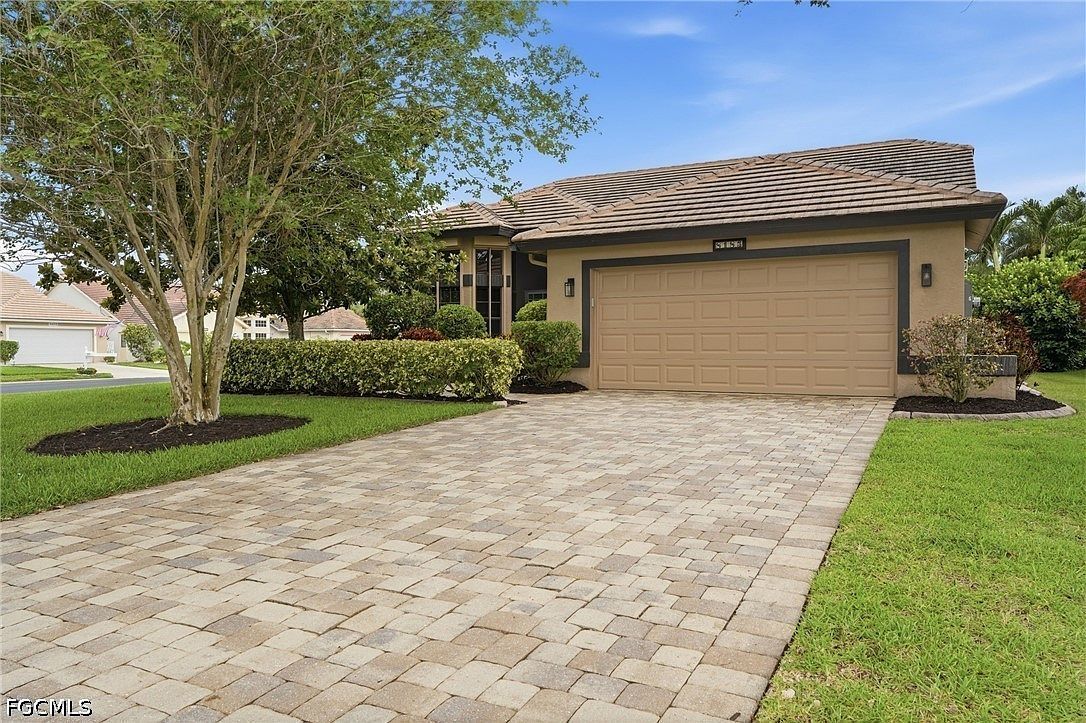 8185 Breton Cir Fort Myers, FL 33912 - Thumbnail 4