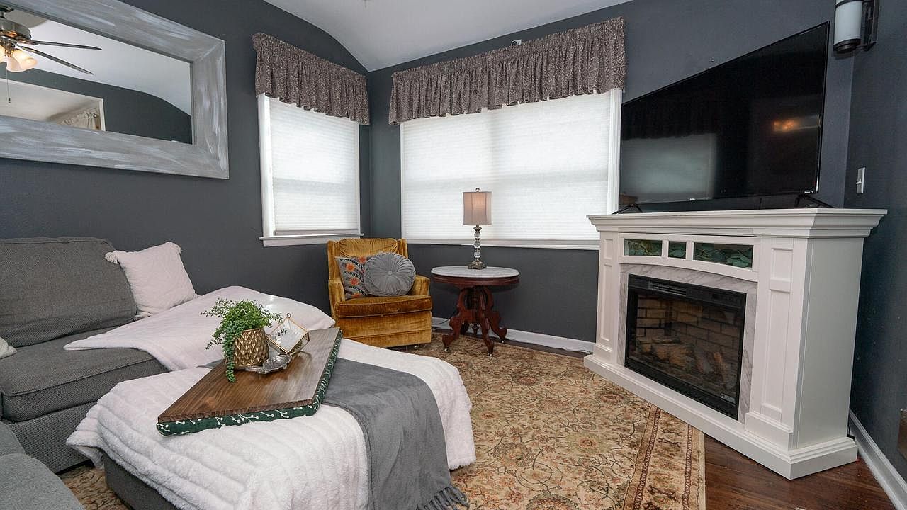 1514 S 165th St New Berlin, WI 53151 - Thumbnail 4