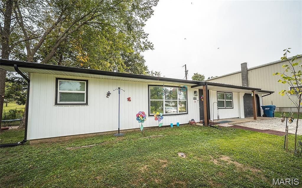 615 W 4th St Dixon, MO 65459 - Thumbnail 4