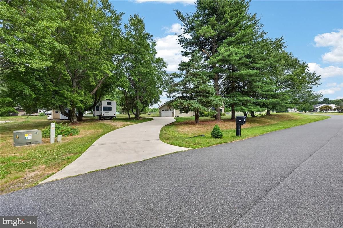 215 Tina Marie Ln Smyrna, DE 19977 - Thumbnail 4