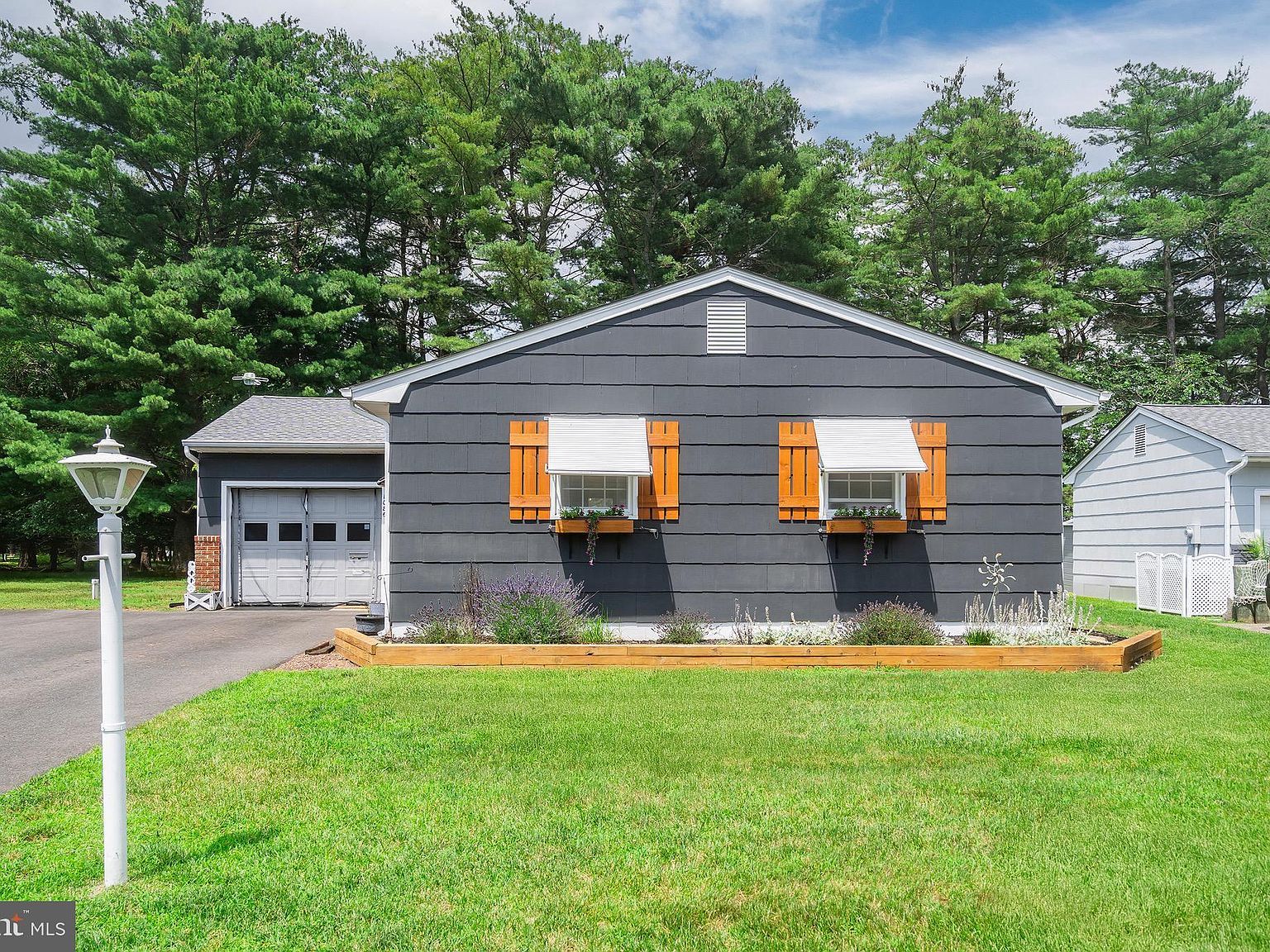 1086 Edgebrook Dr S Toms River, NJ 08757 - Thumbnail 4