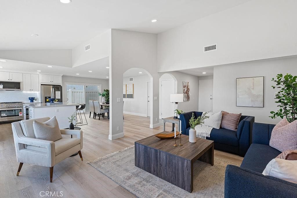 23625 Via Calzada Mission Viejo, CA 92691 - Thumbnail 4