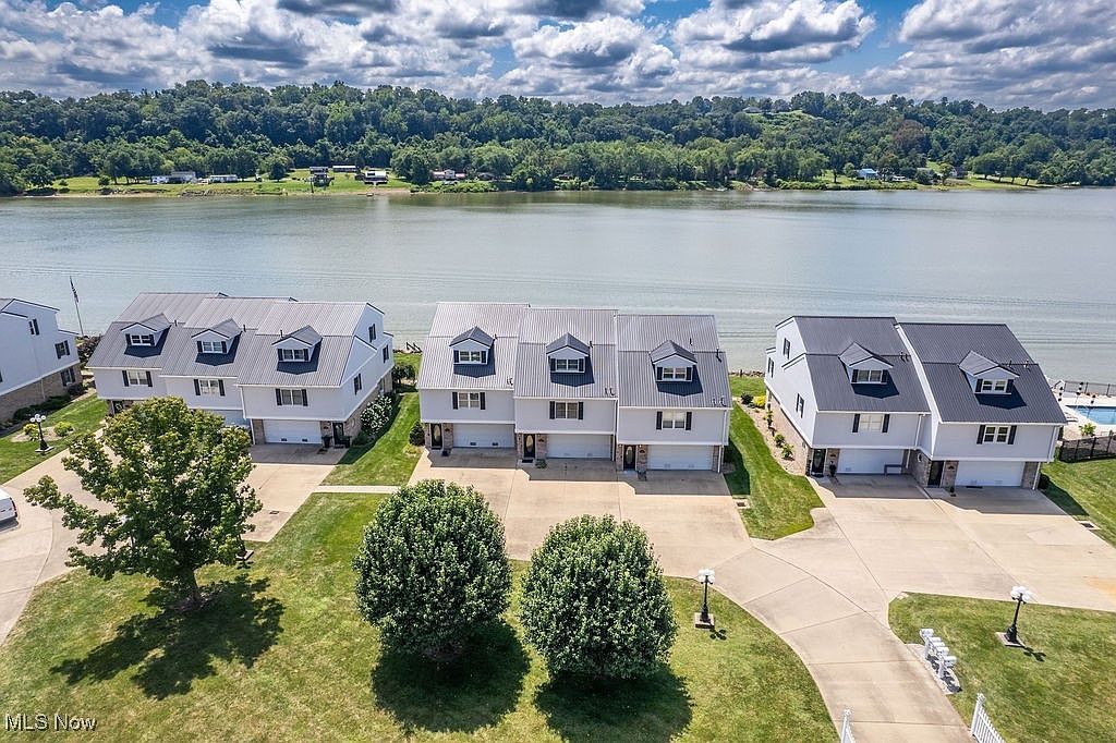 1317 Blennerhassett Ave UNIT A Belpre, OH 45714 - Thumbnail 4