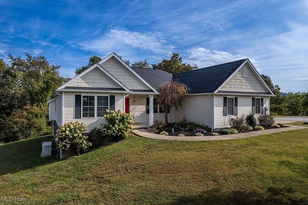 321 Amos Acres Elizabeth, WV 26143 - Thumbnail 4