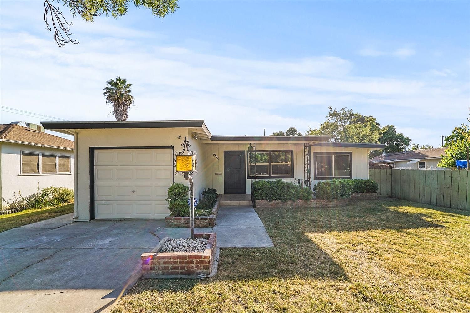 1525 S St Newman, CA 95360 - Thumbnail 4