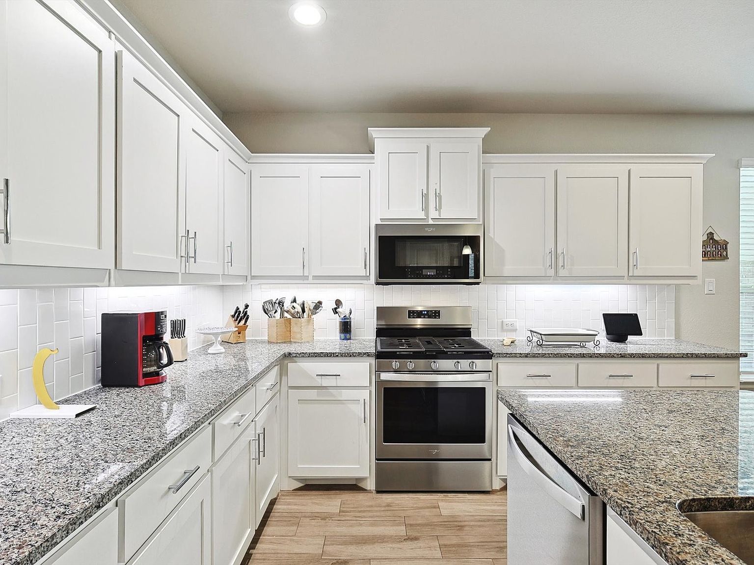 2326 Rooster Ln Justin, TX 76247 - Thumbnail 4