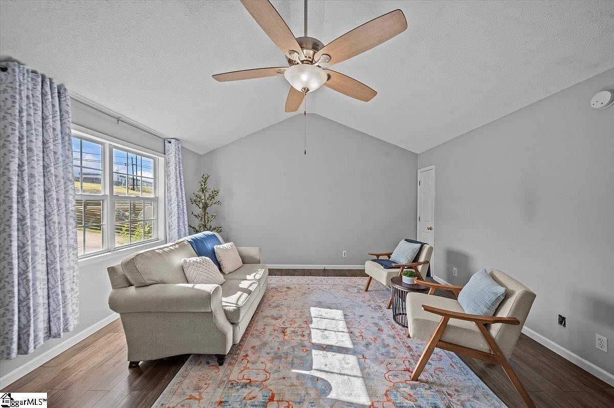 105 E Belvue Rd Taylors, SC 29687 - Thumbnail 4