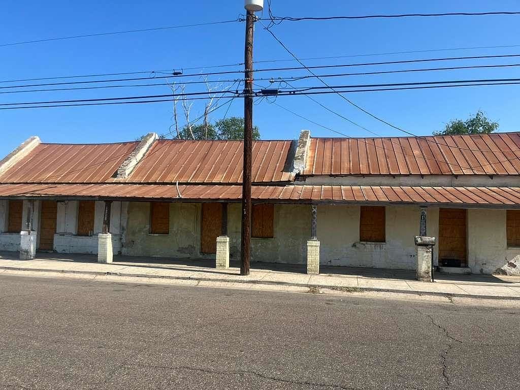 1311 San Eduardo Ave Laredo, TX 78040 - Thumbnail 4