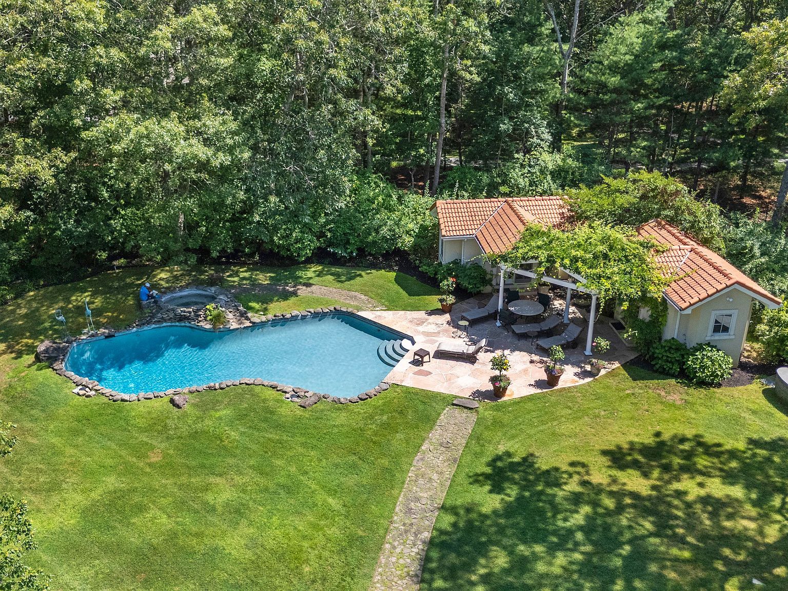 1 Terrys Trl East Hampton, NY 11937 - Thumbnail 4