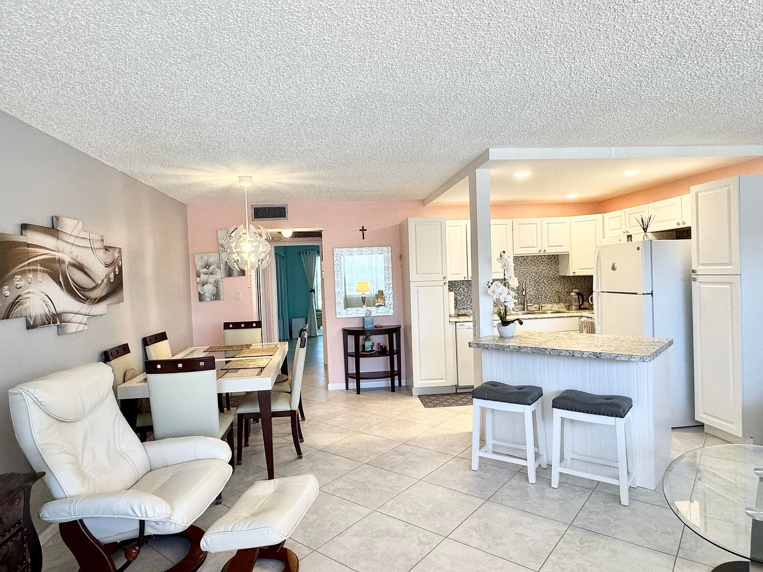 203 Southampton #A West Palm Beach, FL 33417 - Thumbnail 4