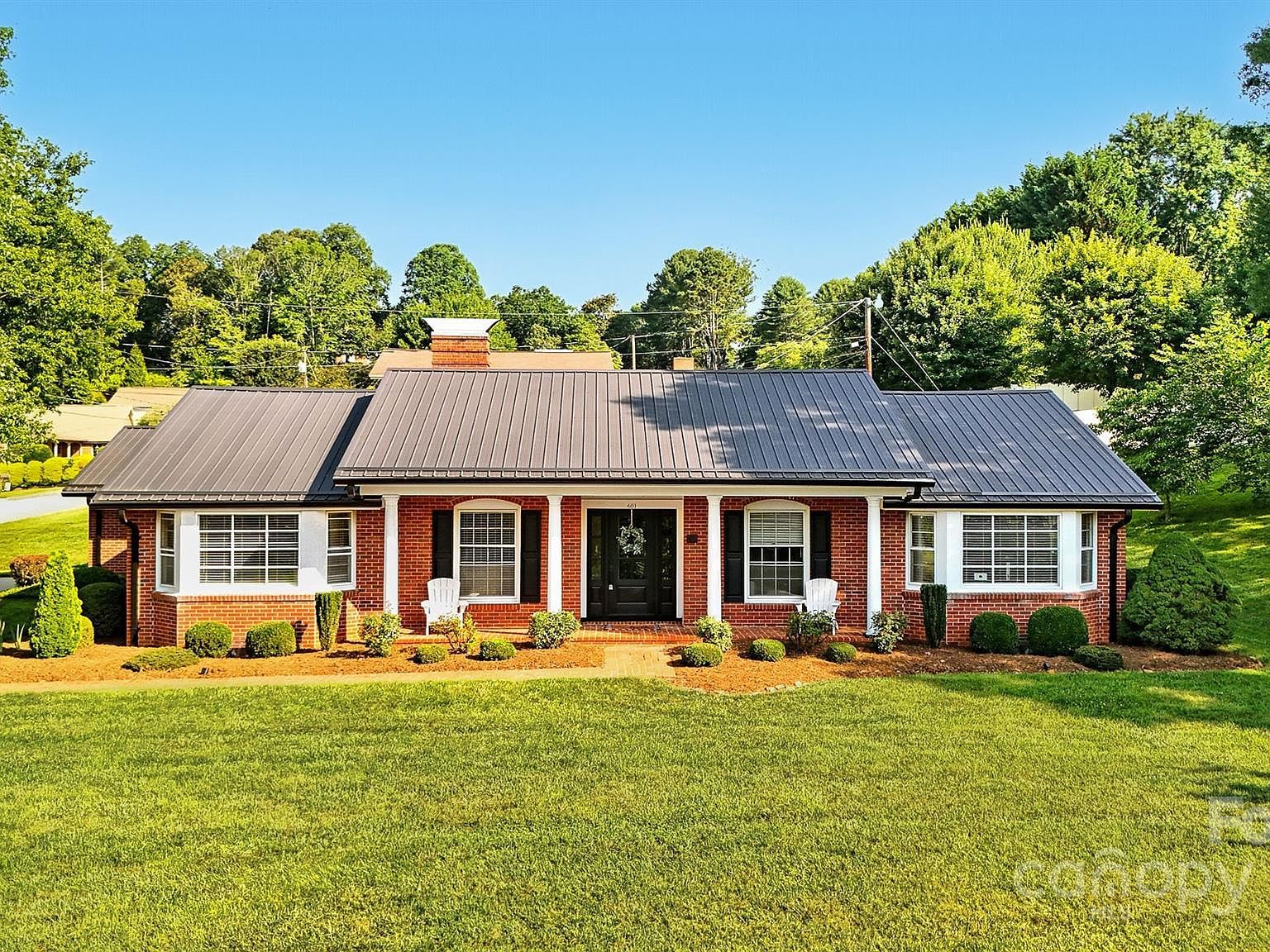 601 Pennell St NE Lenoir, NC 28645 - Thumbnail 4