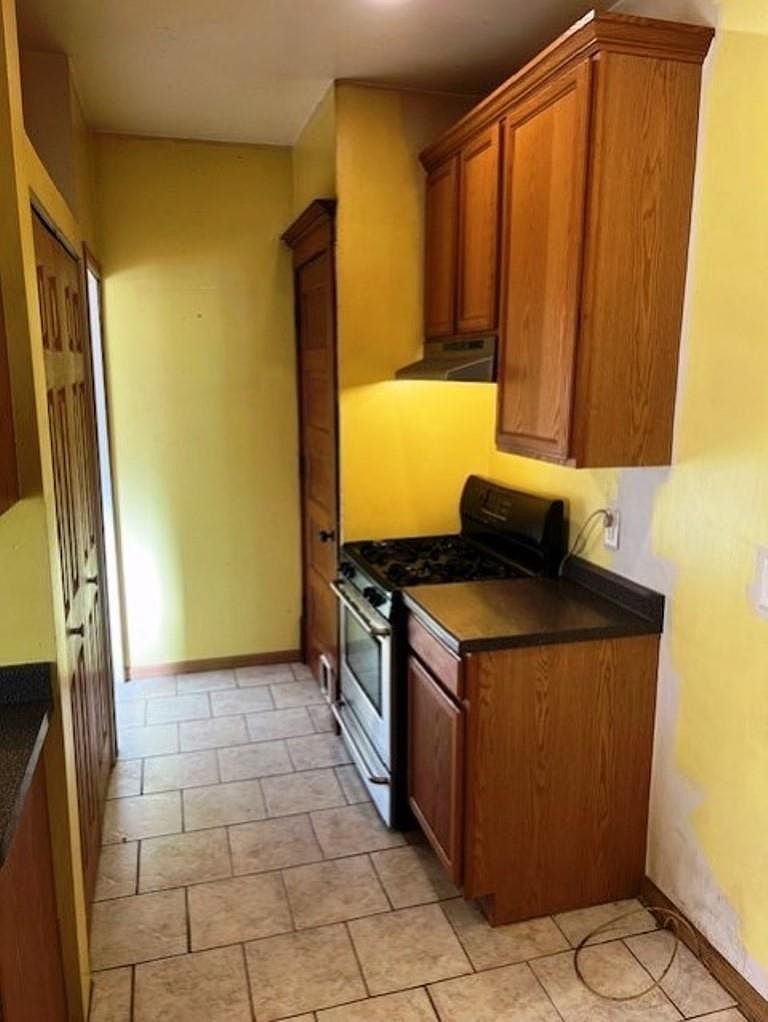 207 South St Lena, IL 61048 - Thumbnail 4