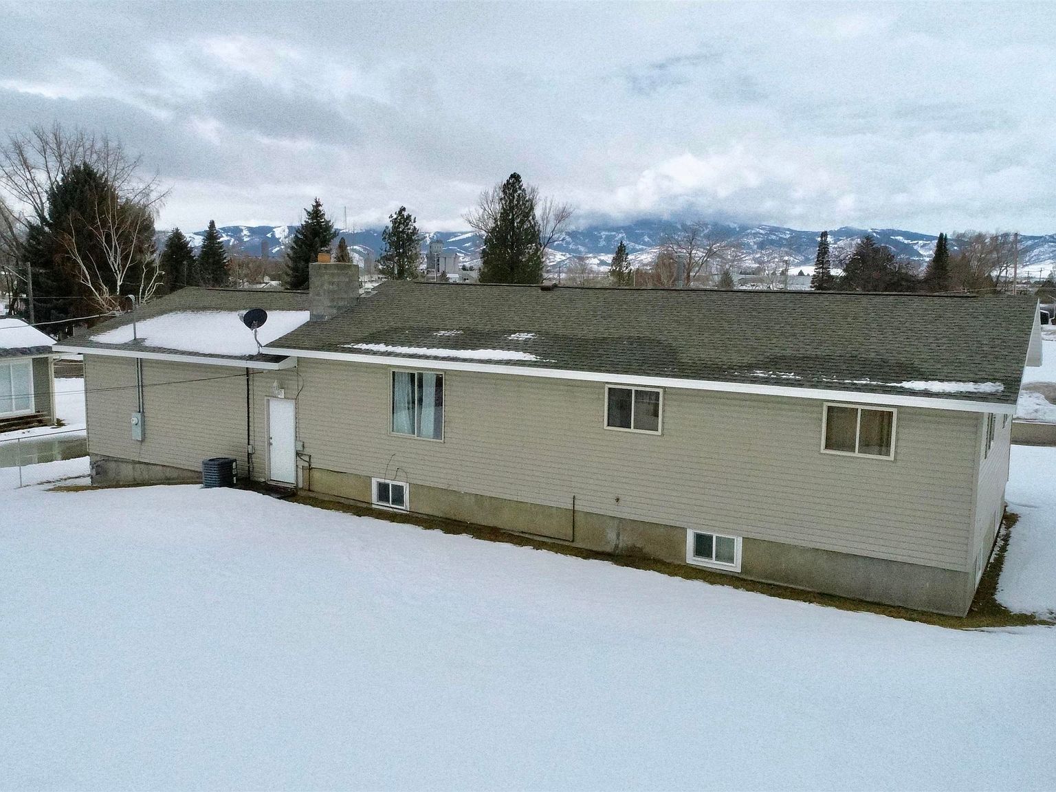 404 N 1 E Grace, ID 83241 - Thumbnail 4