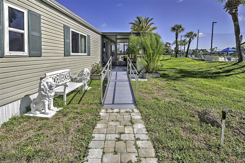 2100 Kings Hwy LOT 885 Punta Gorda, FL 33980 - Thumbnail 4