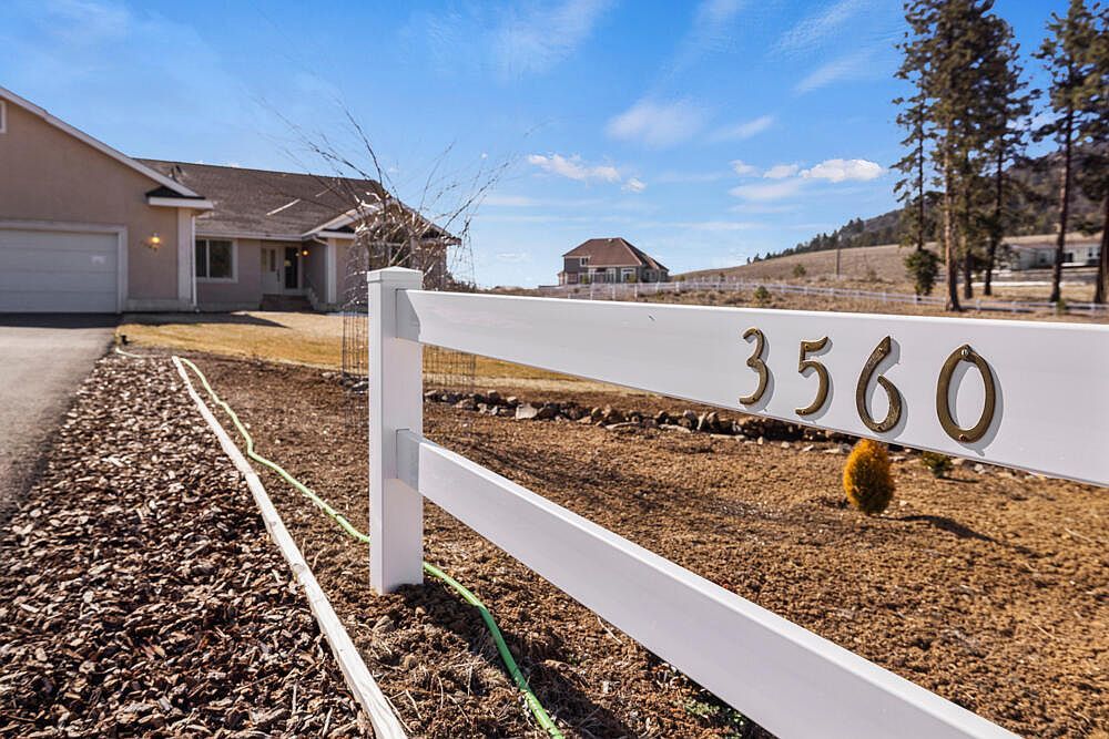 3560 Old Fort Rd Klamath Falls, OR 97601 - Thumbnail 4