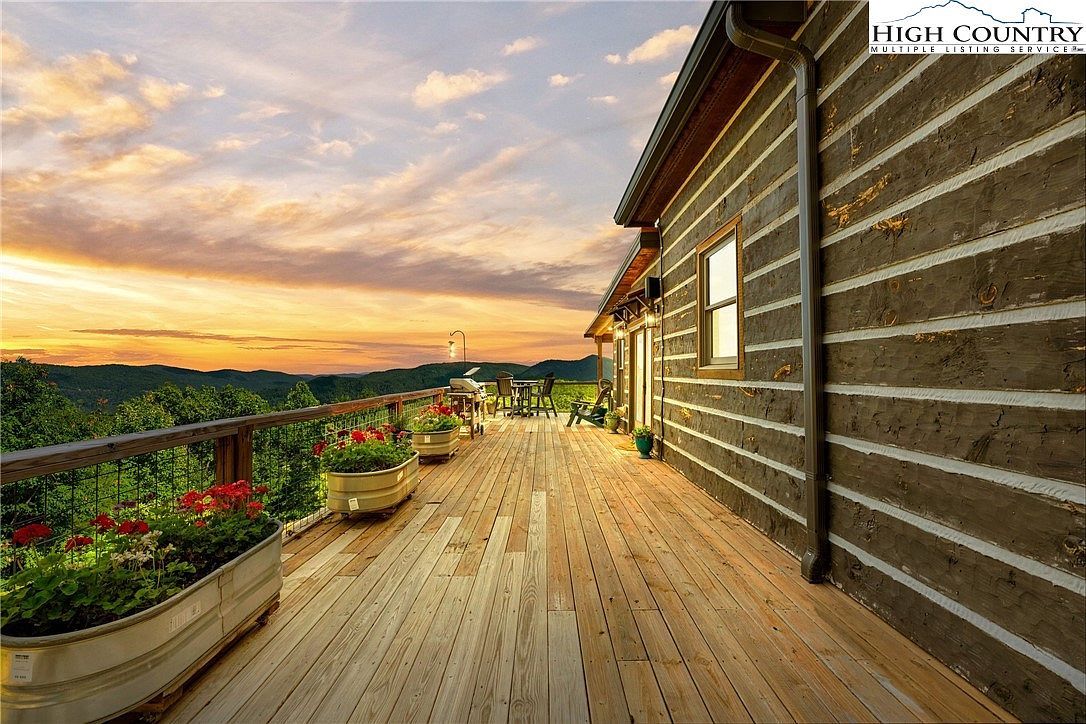 2535 Long Ridge Trl Lenoir, NC 28645 - Thumbnail 4