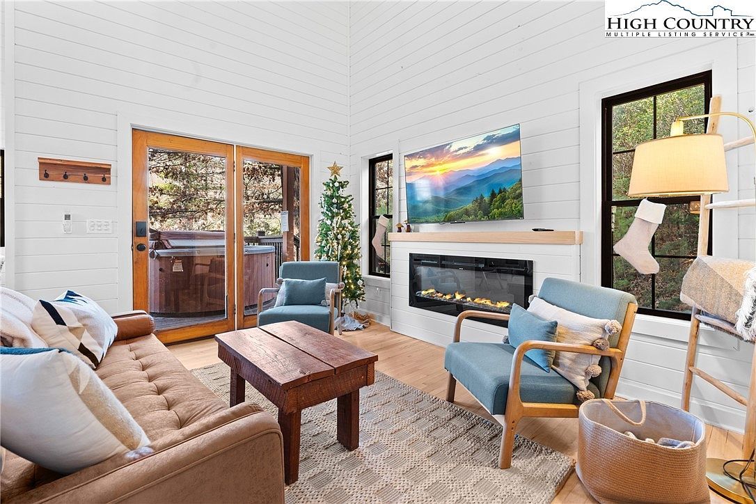 68 Bear Den Mountain Dr Spruce Pine, NC 28777 - Thumbnail 4