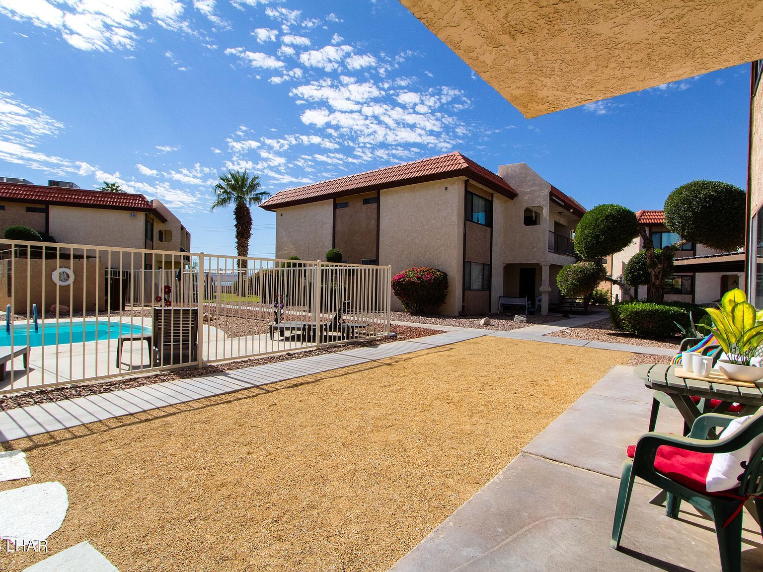 471 Lake Havasu Ave N UNIT B Lake Havasu City, AZ 86403 - Thumbnail 4