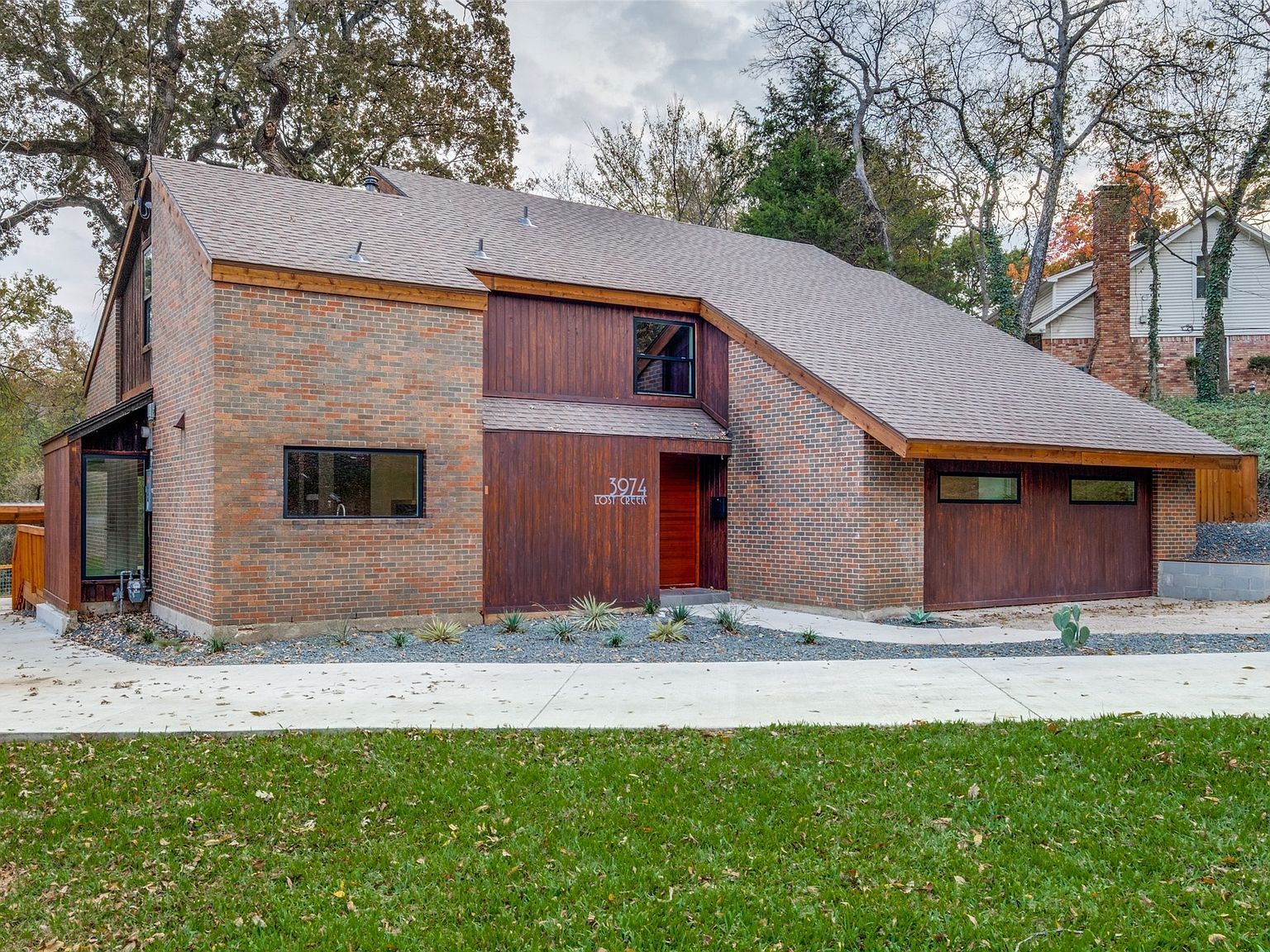 3974 Lost Creek Dr Dallas, TX 75224 - Thumbnail 4