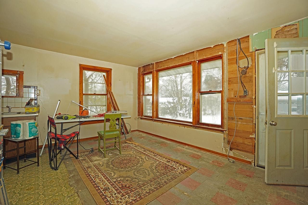 26920 97th St Trevor, WI 53179 - Thumbnail 4