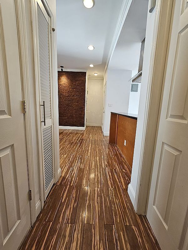 21-15 33rd St #G Astoria, NY 11105 - Thumbnail 4