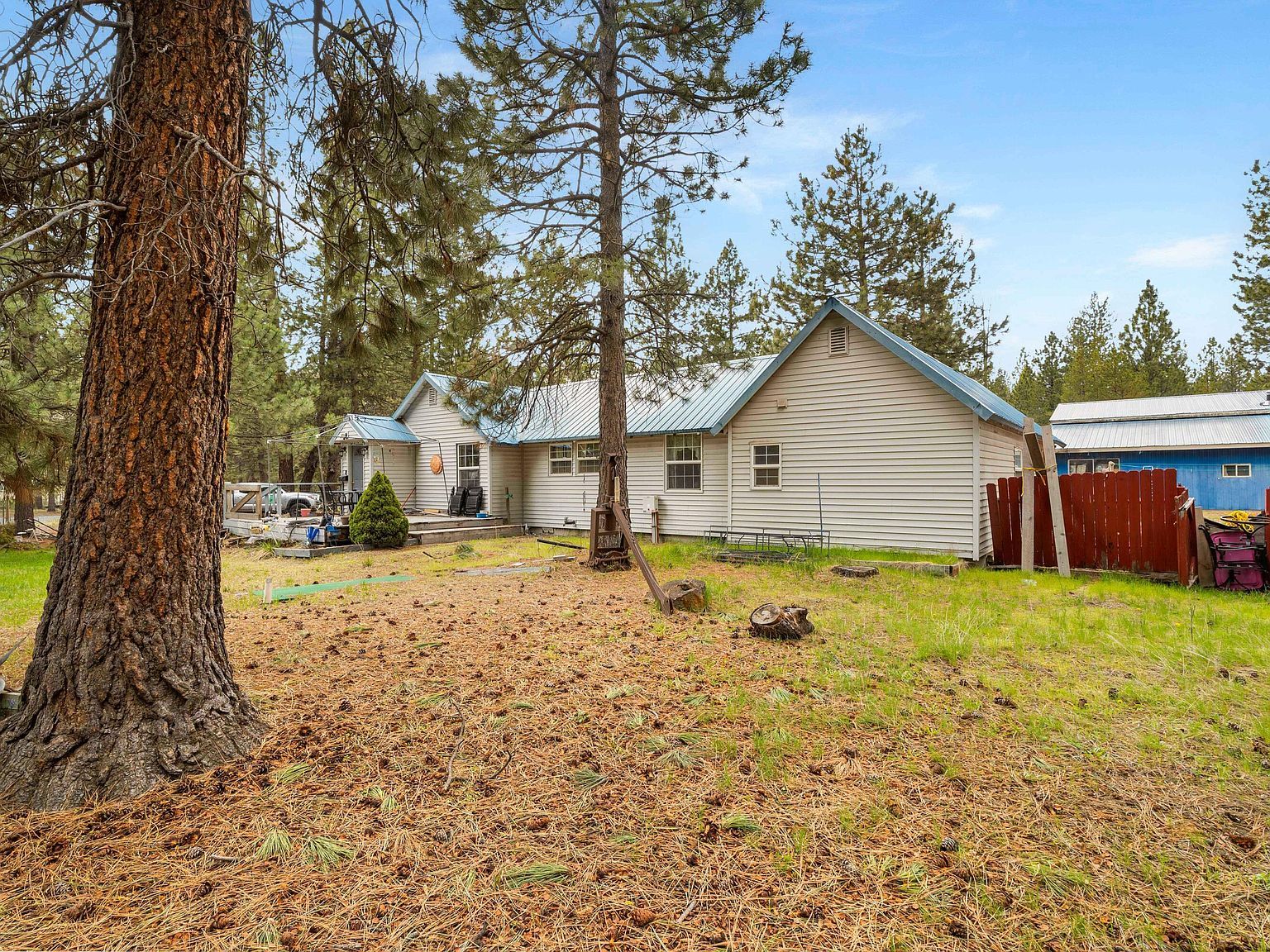 51865 Pine Loop Dr La Pine, OR 97739 - Thumbnail 4