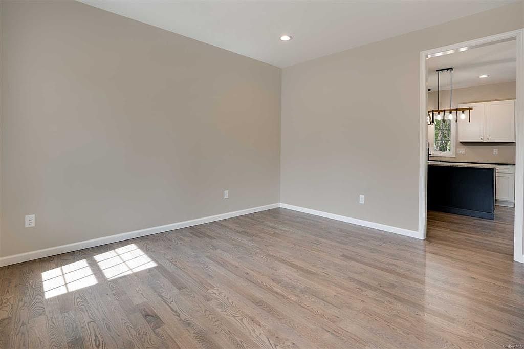 5 Pond View Ct Staatsburg, NY 12580 - Thumbnail 4