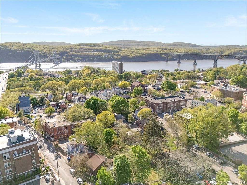 163 Union St Poughkeepsie, NY 12601 - Thumbnail 4