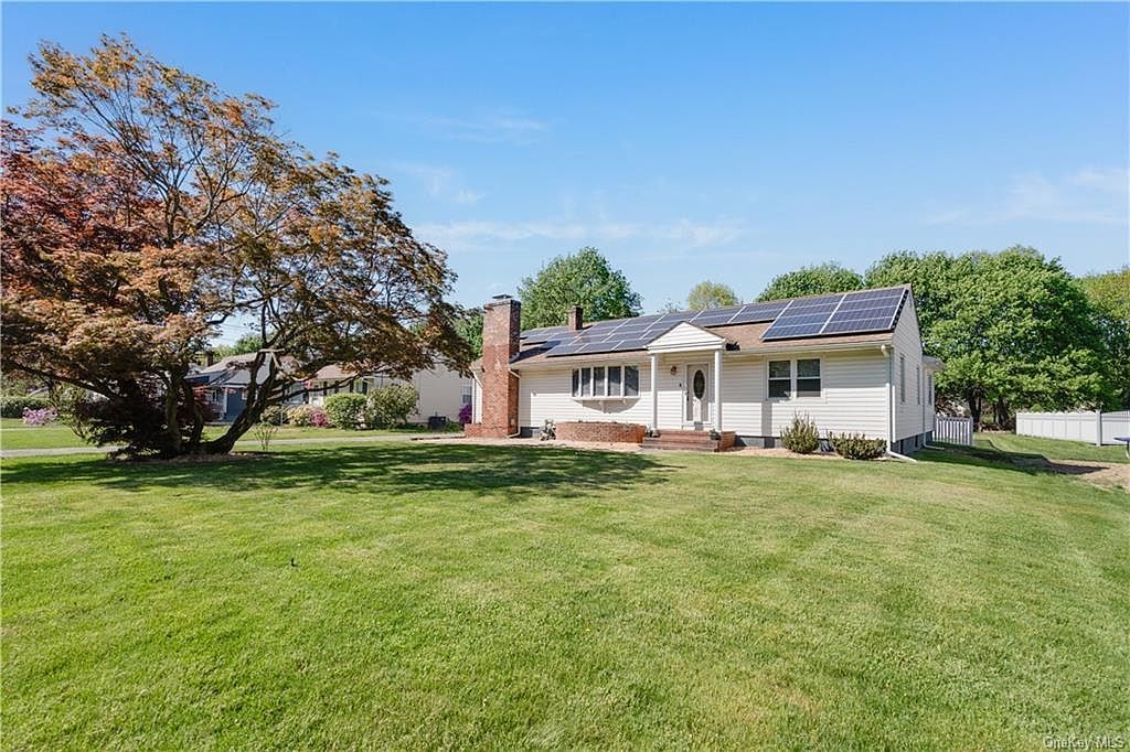 55 Kinry Rd Poughkeepsie, NY 12603 - Thumbnail 4