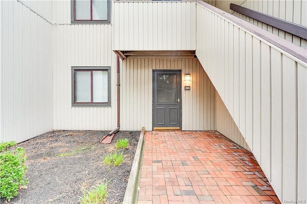 2903 Fox Ln Poughkeepsie, NY 12603 - Thumbnail 4