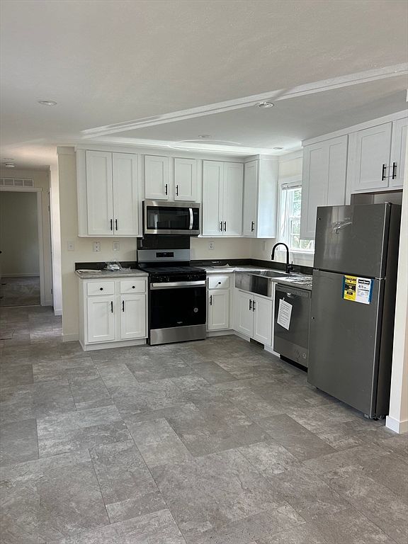 160 Booth St North Billerica, MA 01862 - Thumbnail 4