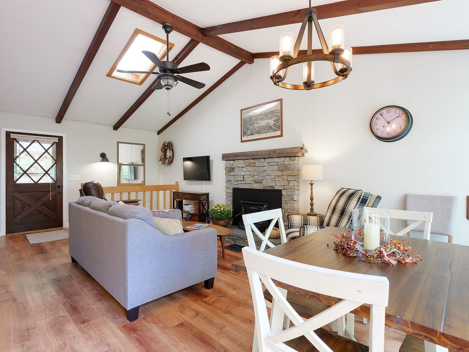 235 Chestnut Dr Gilford, NH 03249 - Thumbnail 4