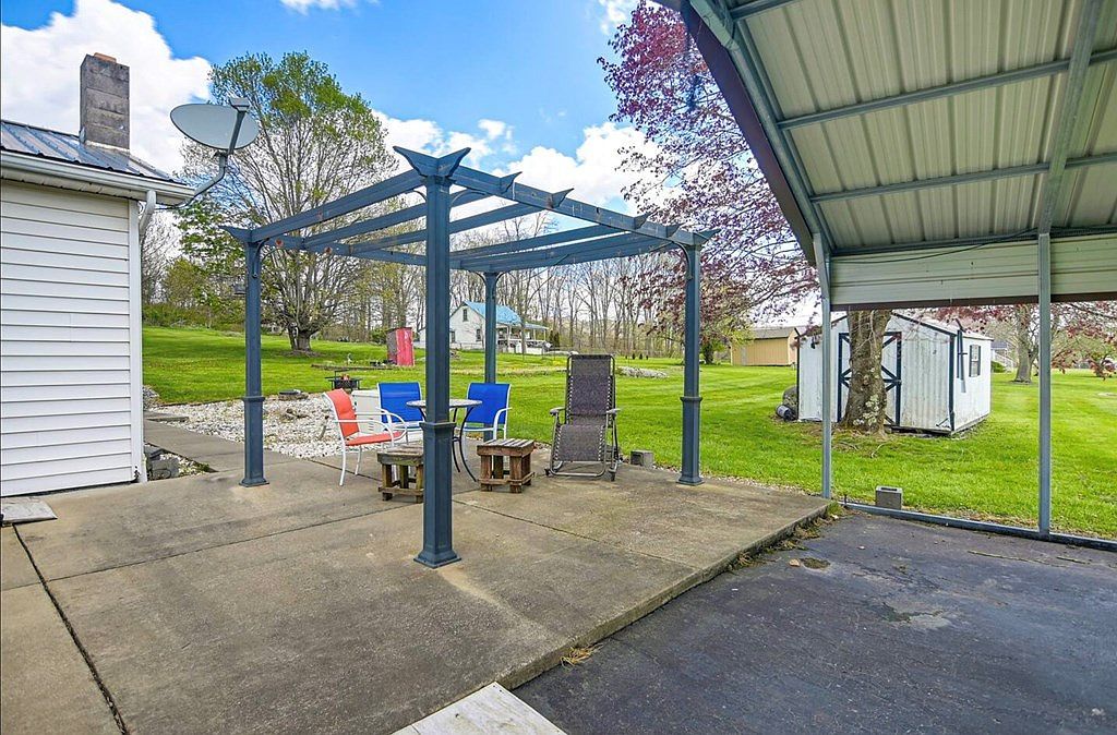 17522 Sandstone Rd Meadow Bridge, WV 25976 - Thumbnail 4