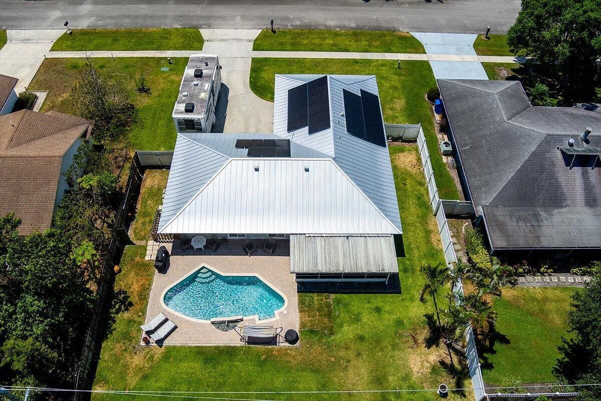 132 Viscaya Ave Royal Palm Beach, FL 33411 - Thumbnail 4